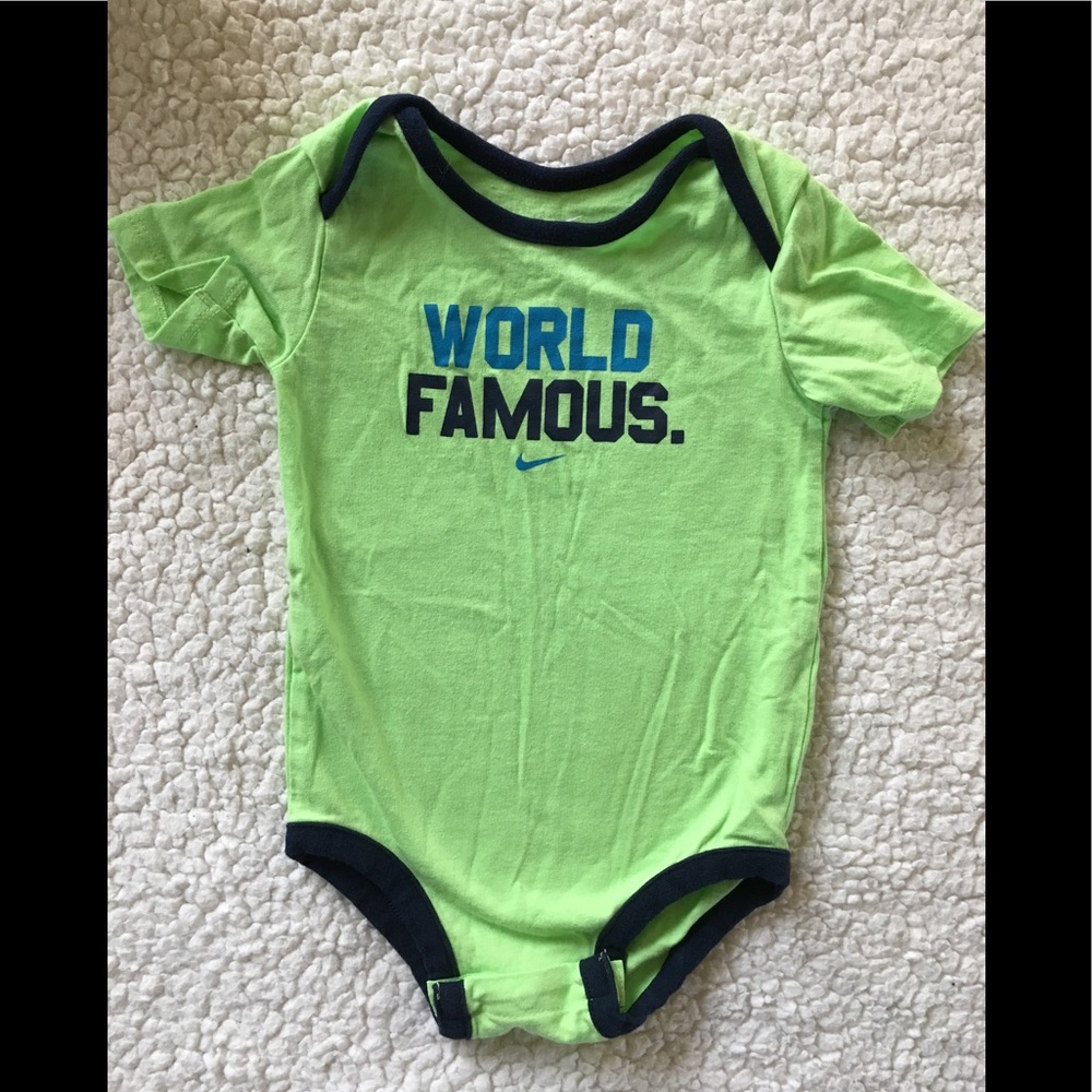 Nike *New* Boy Onesie ‘World Famous’ Green